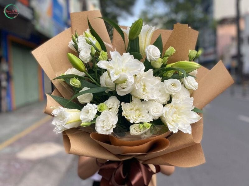 Tự đặt hoa tặng bản thân vào cuối tuần